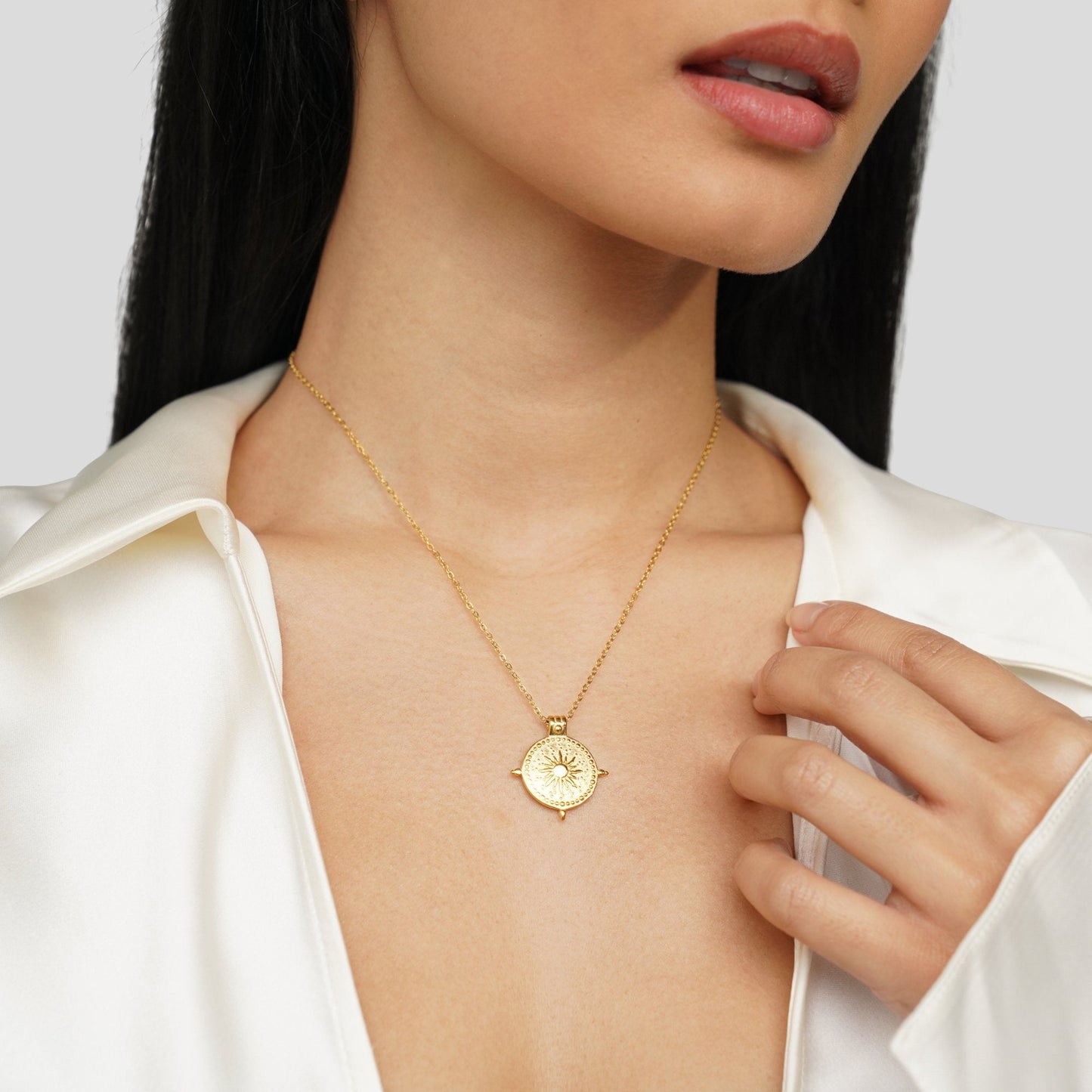 Golden Solstice Relief Necklace – FIORENE