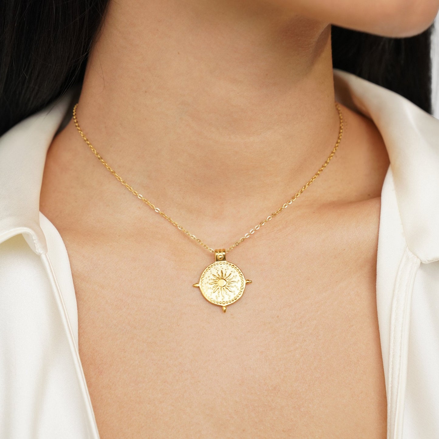 Golden Solstice Relief Necklace – FIORENE