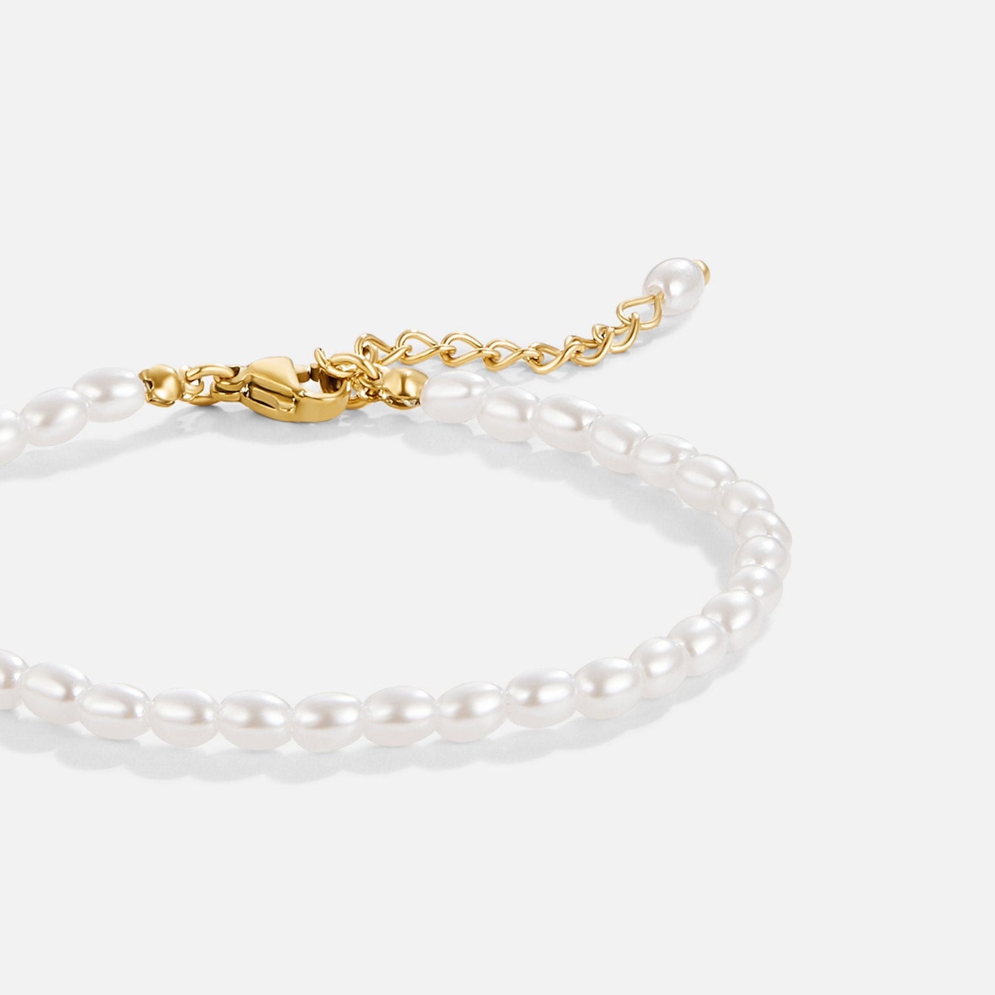 Golden-Clasp Shimmering Nacre Bracelet – FIORENE