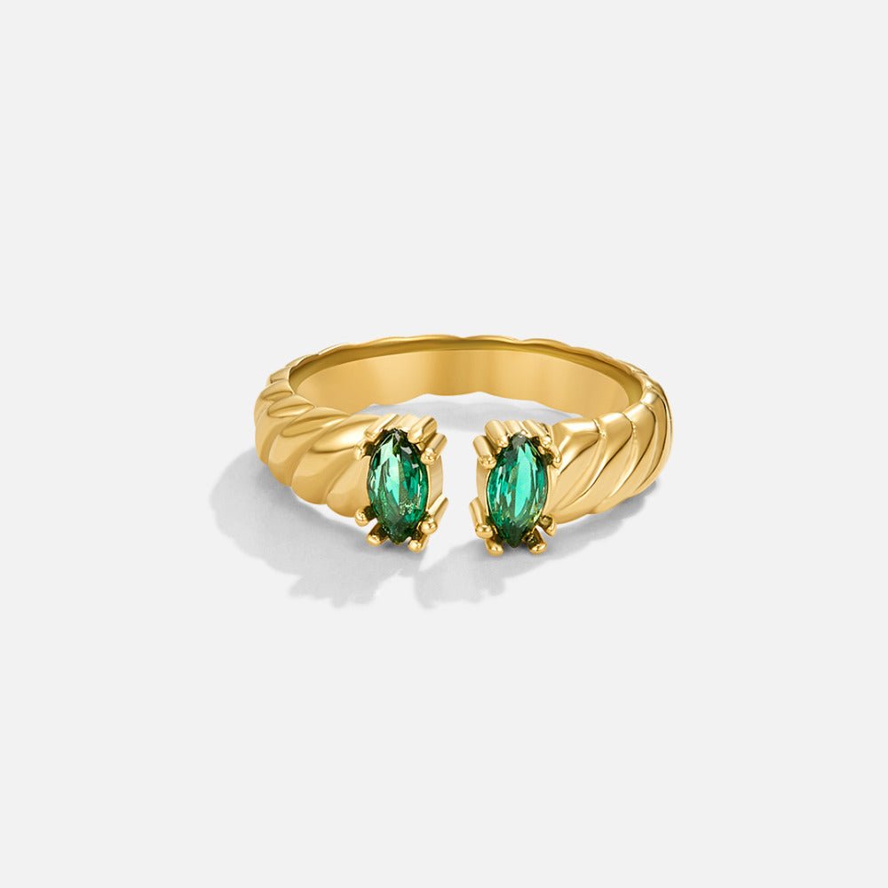 Emerald Twist Ring – FIORENE