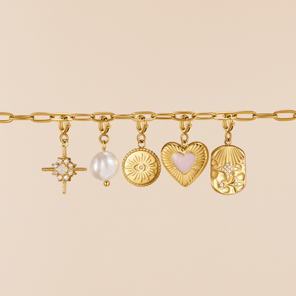 Noble Solar Eye Charm – FIORENE