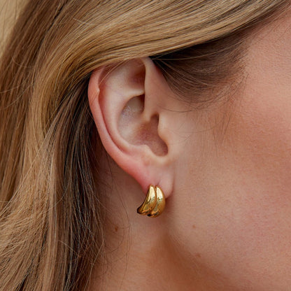 Luminous Golden Duo Studs – FIORENE