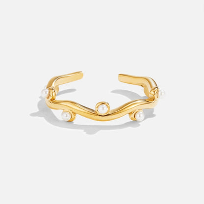 Radiant Gilded Pearl Wave Ring – FIORENE
