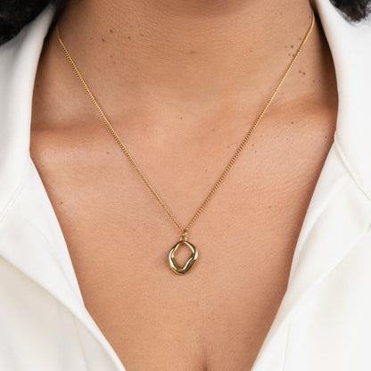 Lustrous Abstract Loop Necklace – FIORENE